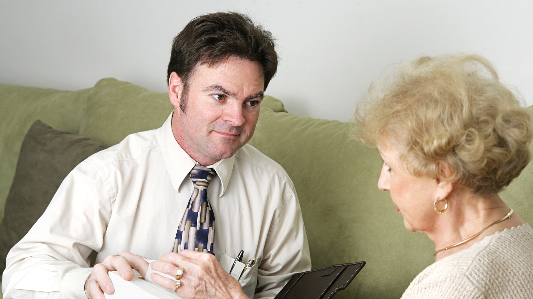 Choosing the Right Officiant or Minister